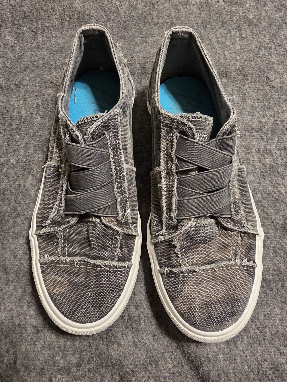 Blowfish Women's Distressed Gray Slip-On Sneakers with Elastic Laces